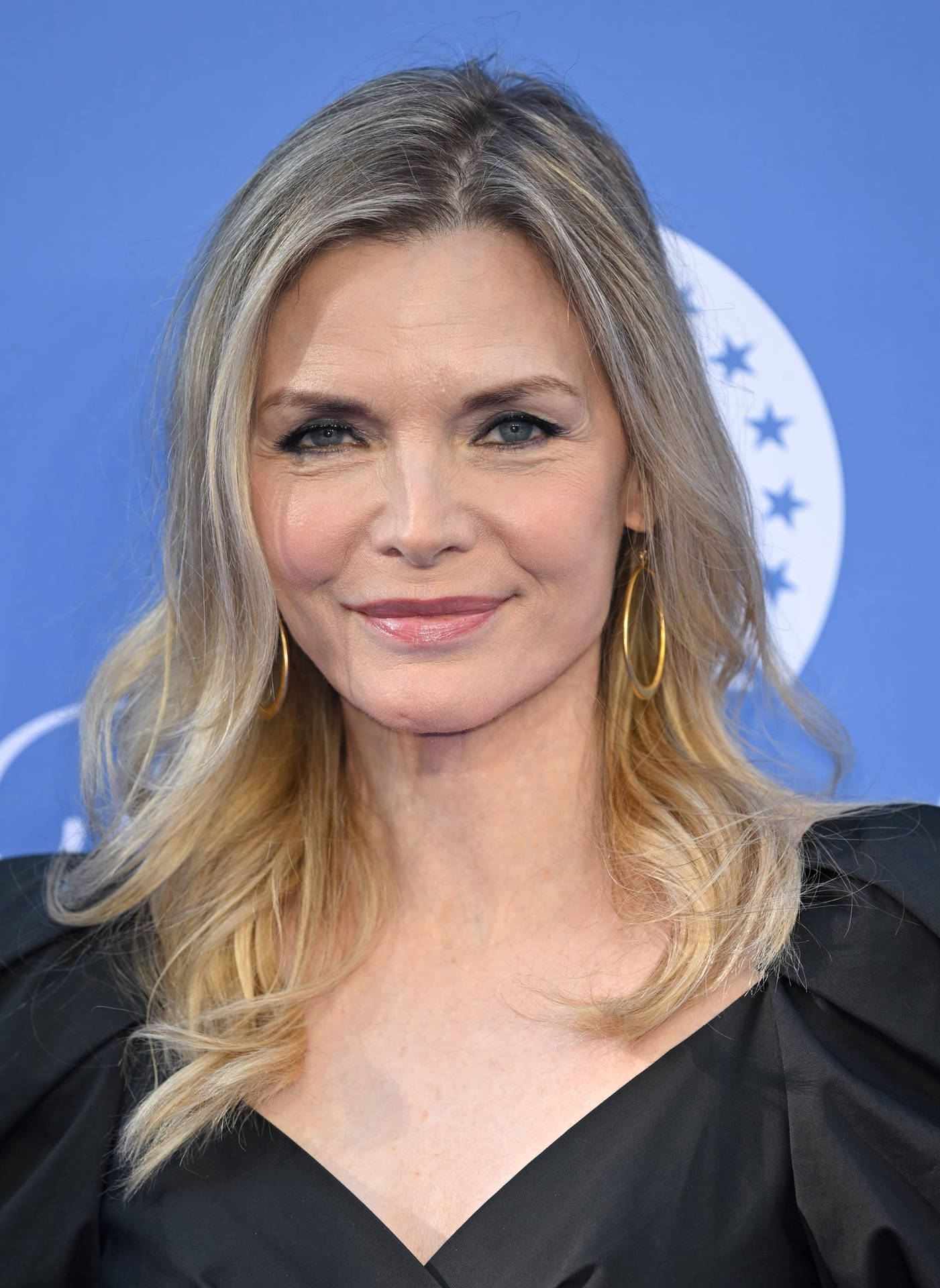 Download Michelle Pfeiffer The First Lady Premiere Wallpaper Wallpapers Com Download Michelle Pfeiffer The First Lady Premiere Wallpaper Wallpapers Com