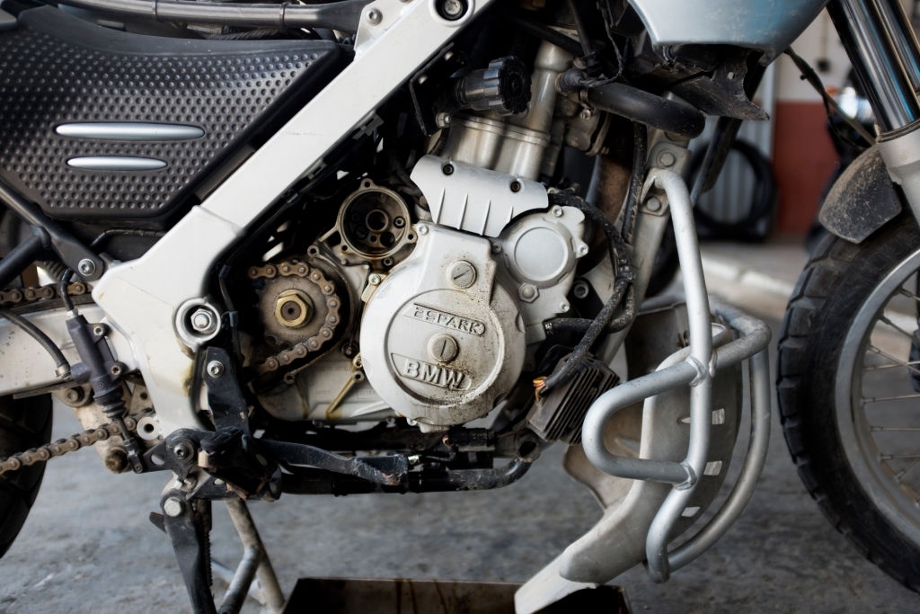 3 Ways to Fix an Oil Leak